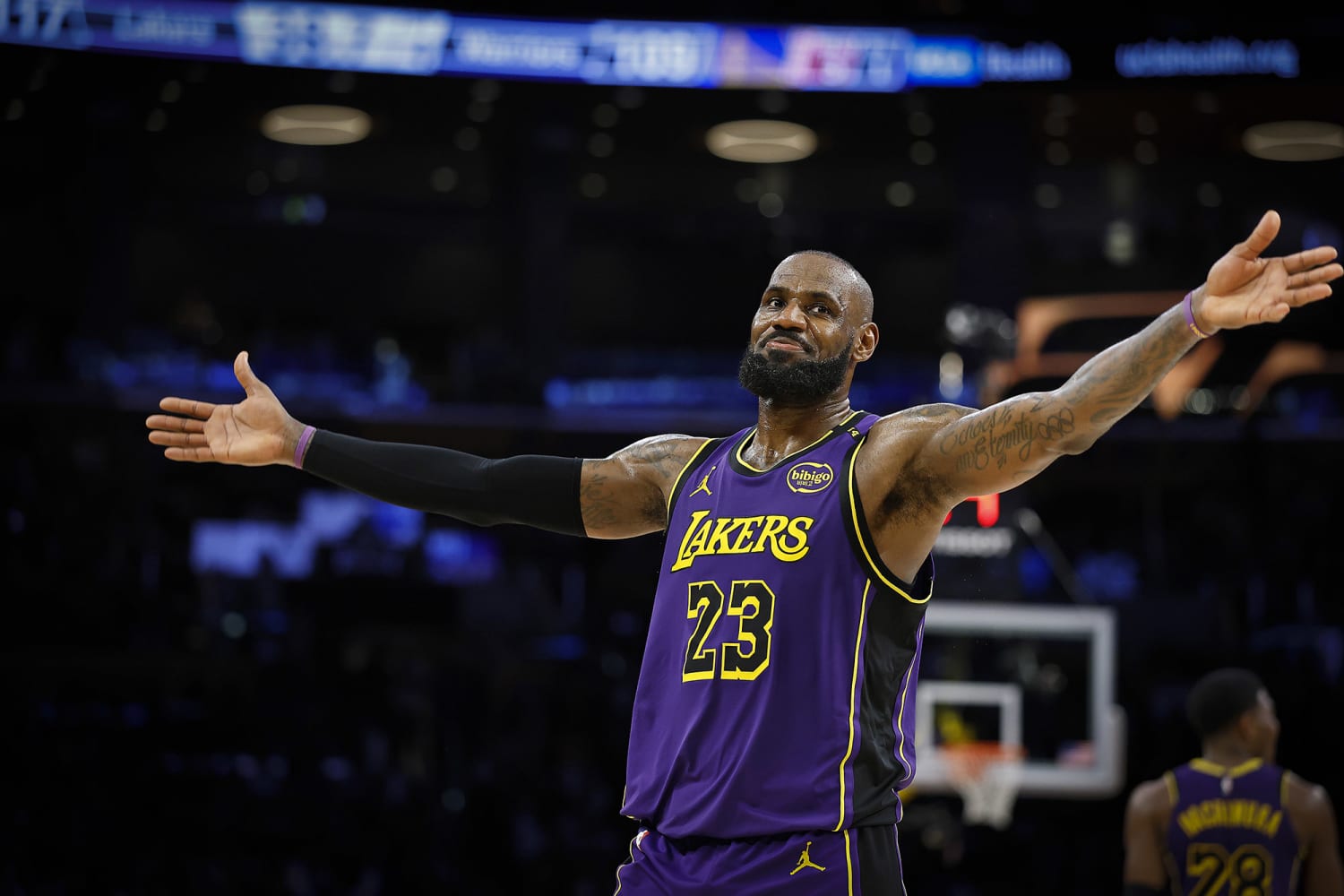 LeBron James with arms wide open